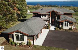 385 Chestnut Ridge