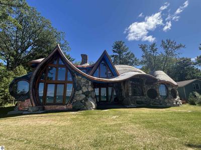 9554 Fowler Lane