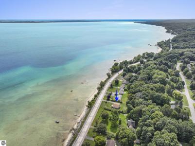 8012 S West Bayshore Drive