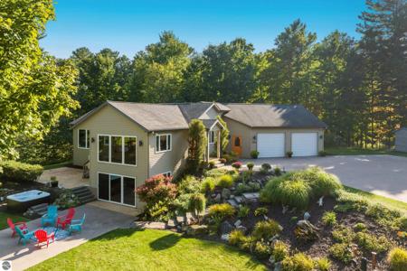 2390 Lake Chandler Drive