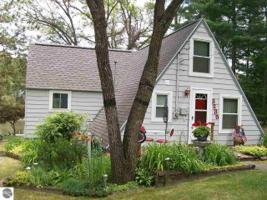 3235 S Ogemaw Trail