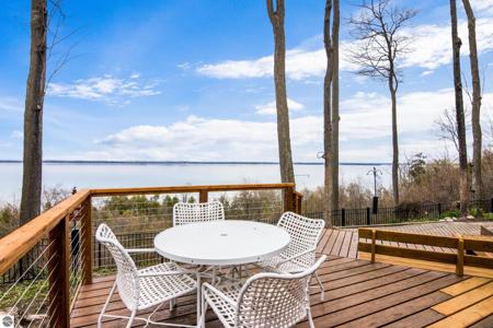1451 S Bay View Trail