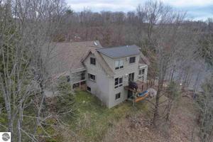 6941 N Long Lake Road