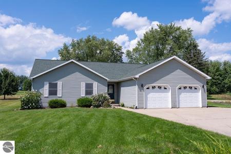 1006 N Clubhouse Drive