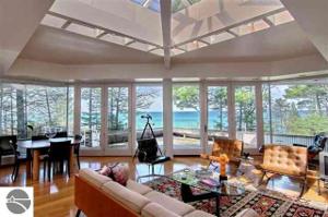 354 Beach Road