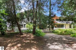 310 Beach Road