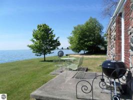 707 W Lake