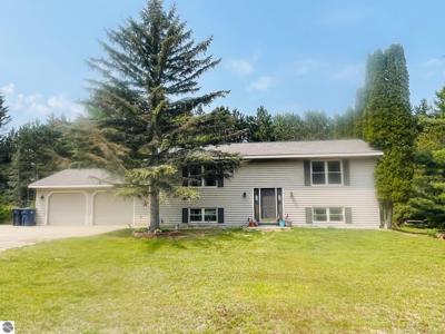7655 Sandy Lane