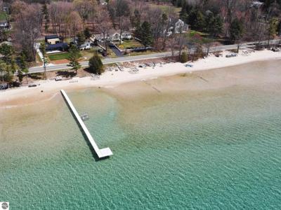 13024 Peninsula Drive