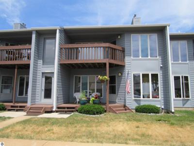 403 W Lake Street