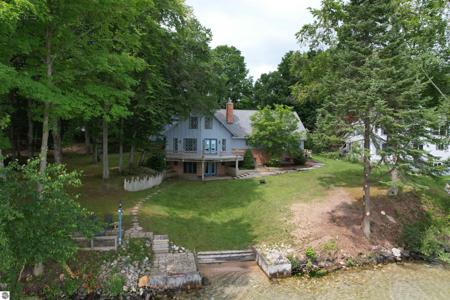 3071 NW Torch Lake Drive