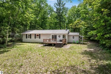 5780 Rennie View