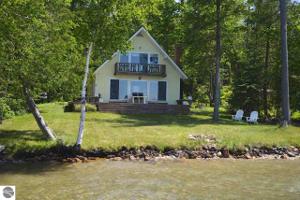 10294 E Elk Lake Drive