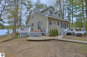 3151 Racoon Trail