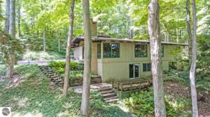 212 Sachem Court