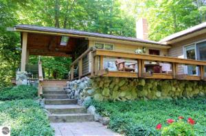 1325 Taquaka Road