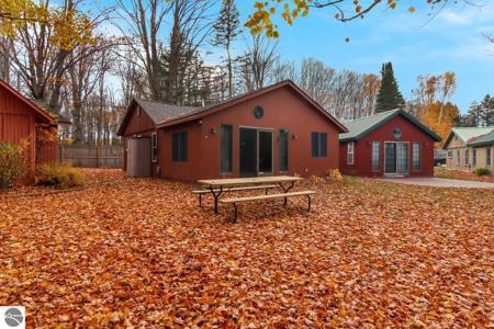 762 W Intermediate Lake Drive