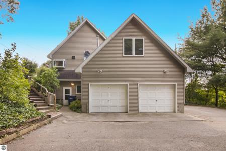 6232 Center Road