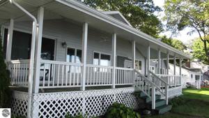 2150 N Huron