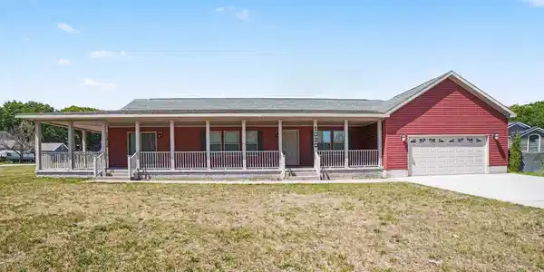 1020 Essex Drive