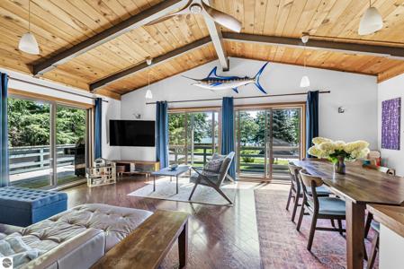 13631 N Forest Beach Shores