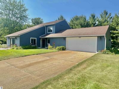 200 North Shore Drive East