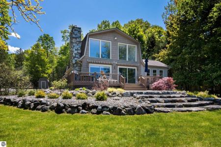 10120 E Elk Lake Drive