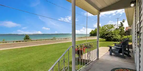 11270 SW Bay Shore Drive
