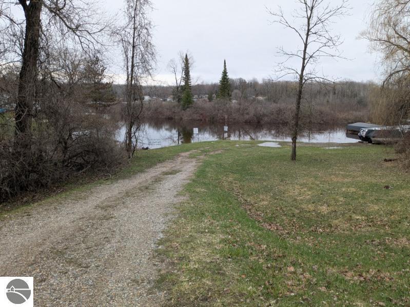 Image 4: DeMose park