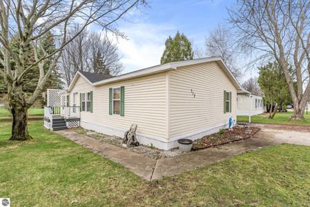 712 Pheasant Boulevard