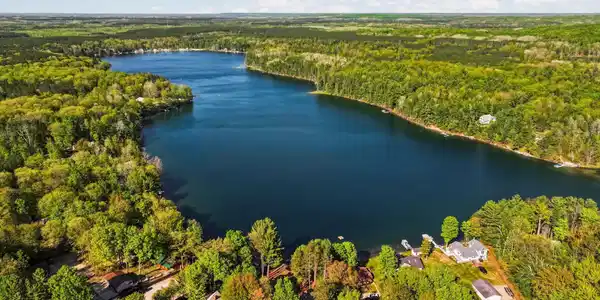8768 Sunset Trail, NE