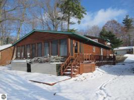 2113 E Lake Mitchell Drive