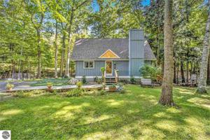 7560 Peaceful Valley Road