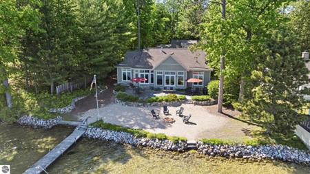 2704 Crescent Shores Drive