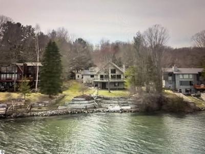 2447 N West Torch Lake Drive