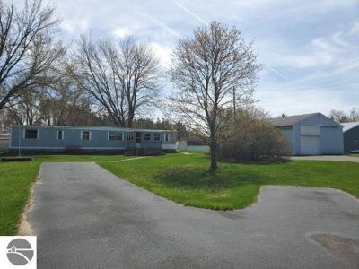 2890 Twin Lake Road