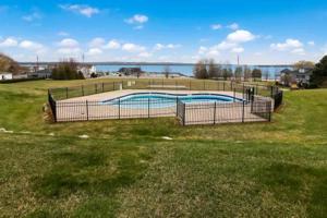 1018 Marina Bluff Drive Unit 9