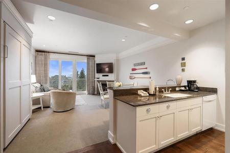 4200 Main Street Unit 16