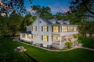 1327 Fern Avenue