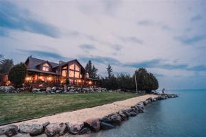 11280 Evergreen Lane