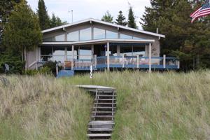 8387 Sturgeon Bay Drive