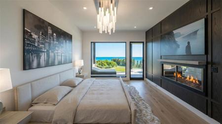 3575 Charlevoix Avenue Unit 9