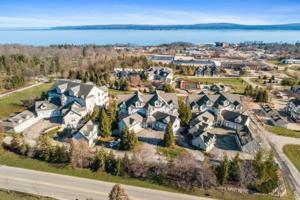 810 Maple Leaf Lane Unit 14