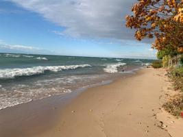 2581* N Lake Shore Drive