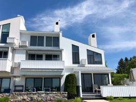 524 E Bay Street Unit 9