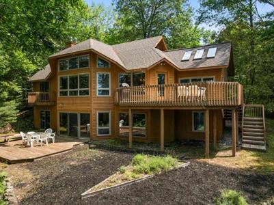2192 Mac-A-Vista Drive