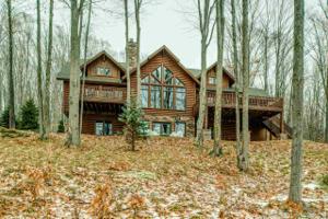 1049 Ridgeline Drive