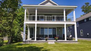 3672 Glenwood Beach Drive