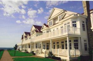 615 Lakeside Cottage #15 Unit 15