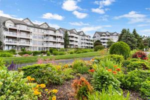 810 Maple Leaf Lane Unit 11
